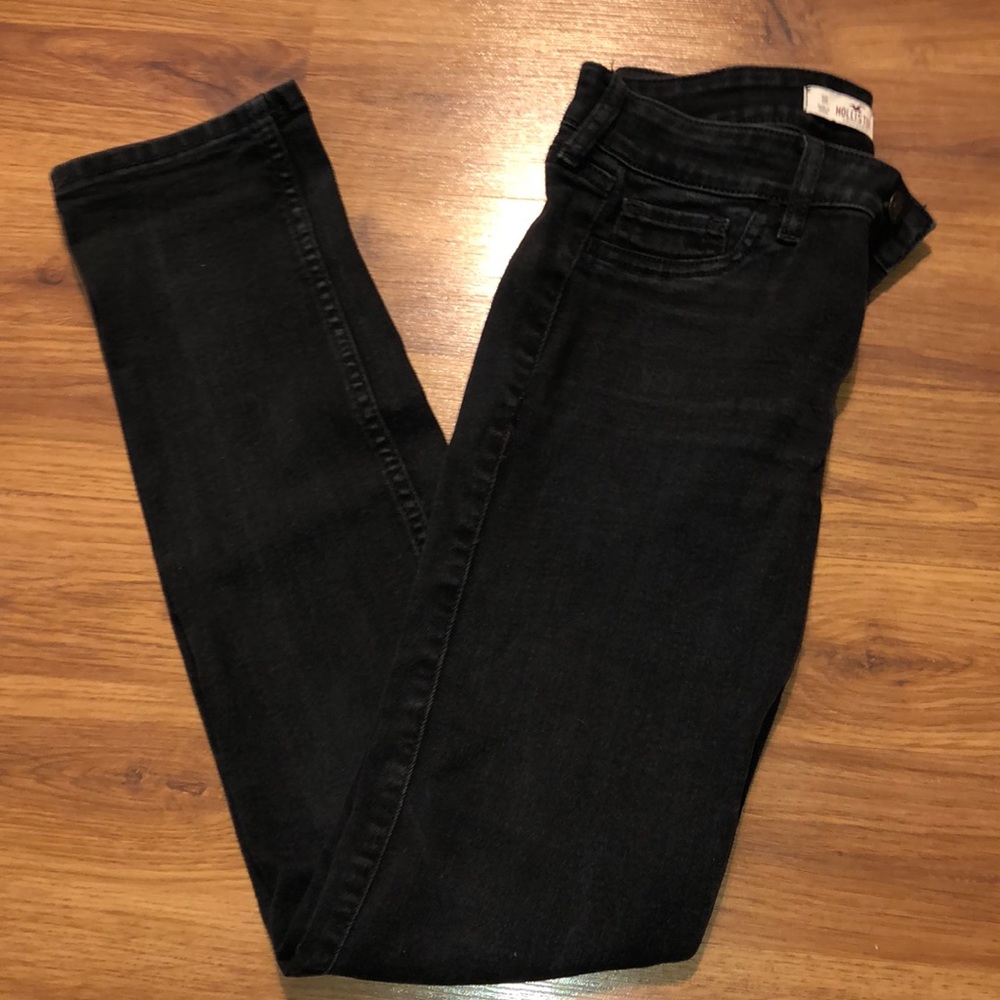Hollister black skinny jeans